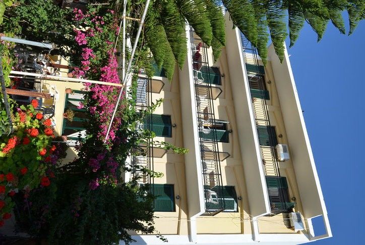 Niki Hotel Samos Town Zewnętrze zdjęcie